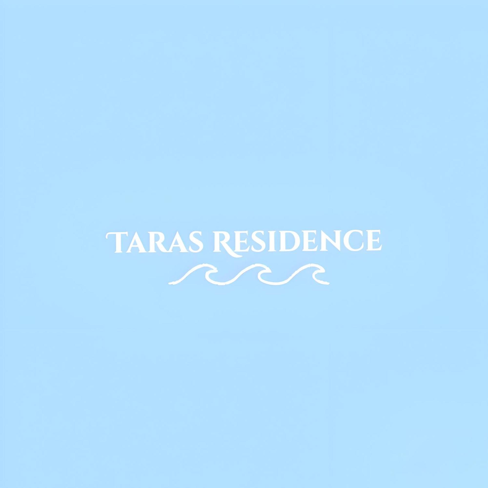 Taras